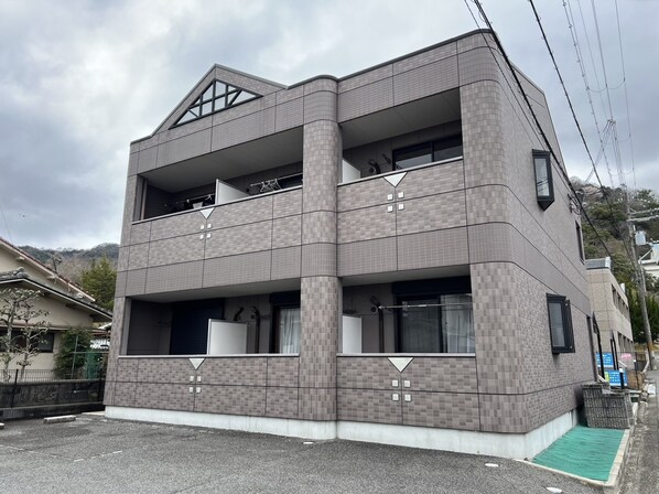 ベネッセ・黒川の物件外観写真